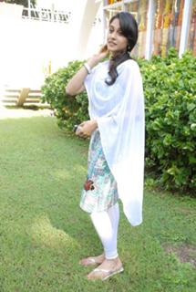 Regina Cassandra feet photo thumbnail