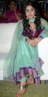 Regina Cassandra feet photo thumbnail