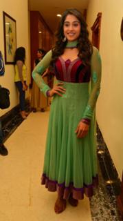 Regina Cassandra feet photo thumbnail