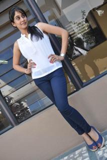 Regina Cassandra feet photo thumbnail