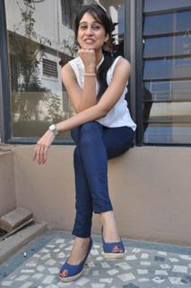 Regina Cassandra feet photo thumbnail