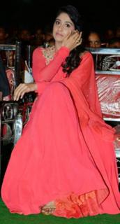 Regina Cassandra feet photo thumbnail