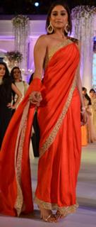 Regina Cassandra feet photo thumbnail