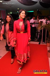 Regina Cassandra feet photo thumbnail