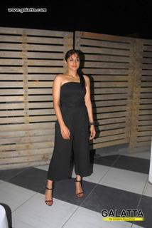 Regina Cassandra feet photo thumbnail