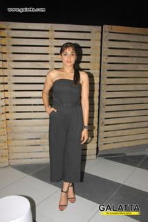 Regina Cassandra feet photo thumbnail