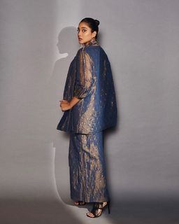 Regina Cassandra feet photo thumbnail