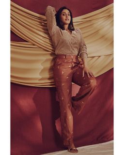 Regina Cassandra feet photo thumbnail