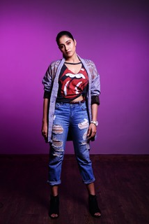 Regina Cassandra feet photo thumbnail