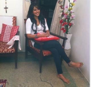 Regina Cassandra feet photo thumbnail