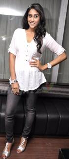 Regina Cassandra feet photo thumbnail