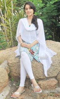 Regina Cassandra feet photo thumbnail