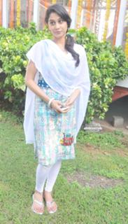 Regina Cassandra feet photo thumbnail