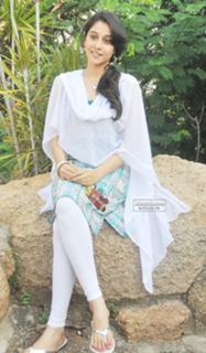 Regina Cassandra feet photo thumbnail