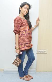 Regina Cassandra feet photo thumbnail