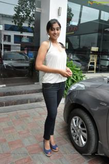 Regina Cassandra feet photo thumbnail