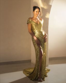 Regina Cassandra feet photo 12