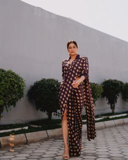 Regina Cassandra feet photo 5