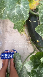 Regina Dukai feet photo 1