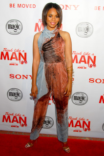 Regina Hall feet photo thumbnail