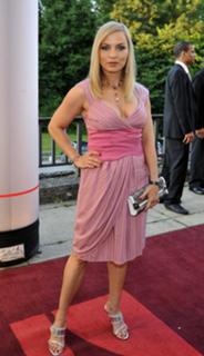 Regina Halmich feet photo 8