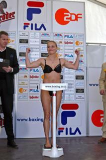 Regina Halmich feet photo 14