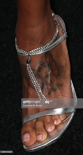 Regina King feet photo thumbnail