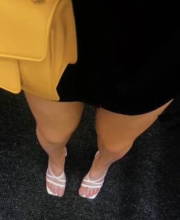 Regina Pavón feet photo 9