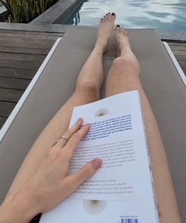 Regina Pavón feet photo 20