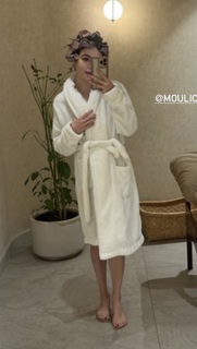 Regina Pavón feet photo 7