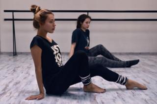 Regina Todorenko feet photo thumbnail