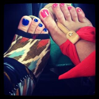 Regina Todorenko feet photo thumbnail