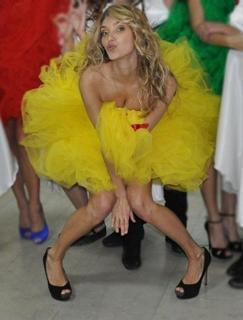 Regina Todorenko feet photo thumbnail