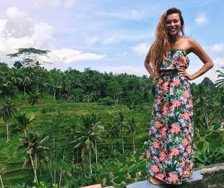 Regina Todorenko feet photo thumbnail