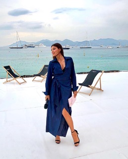 Regina Todorenko feet photo thumbnail