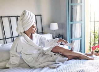 Regina Todorenko feet photo thumbnail