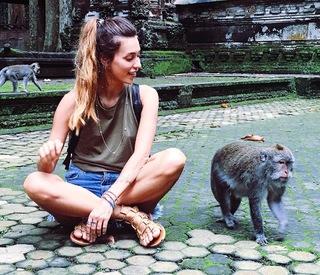 Regina Todorenko feet photo thumbnail