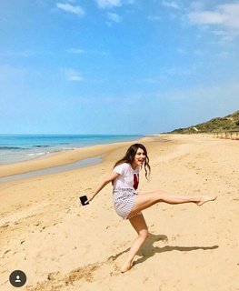 Regina Todorenko feet photo thumbnail