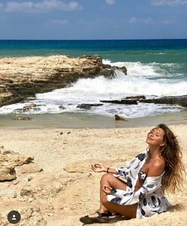 Regina Todorenko feet photo thumbnail