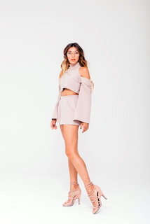 Regina Todorenko feet photo thumbnail