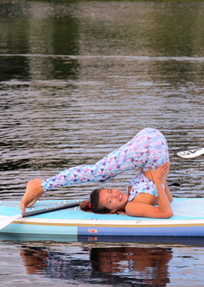 Regina Todorenko feet photo thumbnail