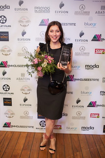 Regina Todorenko feet photo thumbnail