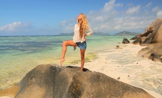 Regina Todorenko feet photo thumbnail