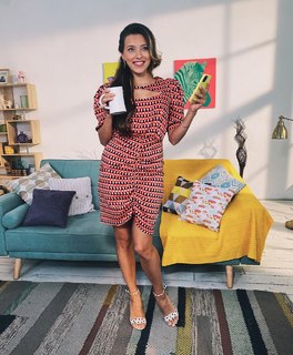 Regina Todorenko feet photo thumbnail