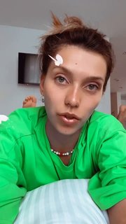 Regina Todorenko feet photo thumbnail