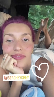 Regina Todorenko feet photo thumbnail