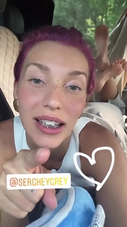 Regina Todorenko feet photo thumbnail