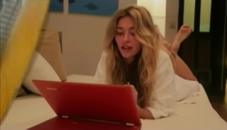 Regina Todorenko feet photo thumbnail