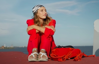 Regina Todorenko feet photo thumbnail