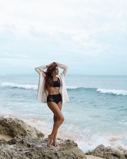 Regina Todorenko feet photo thumbnail